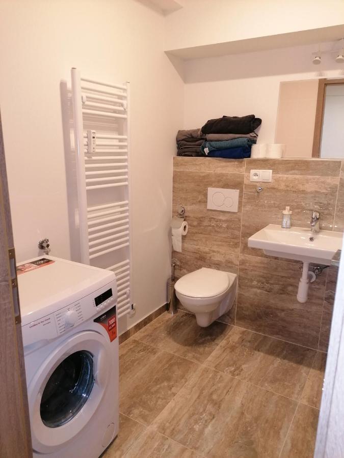 Brand New Studio Apartment # 45 With Free Parking In The City Center Praha Bagian luar foto