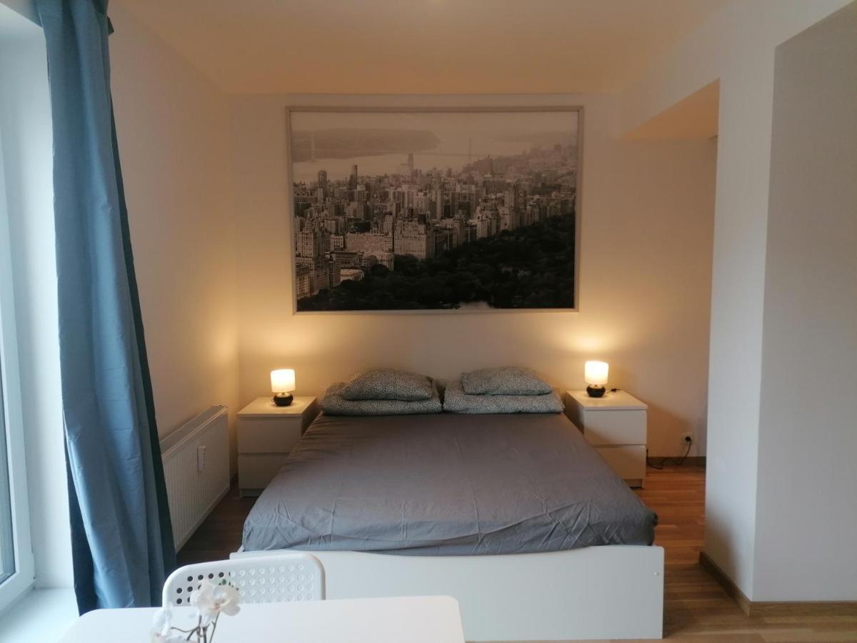 Brand New Studio Apartment # 45 With Free Parking In The City Center Praha Bagian luar foto
